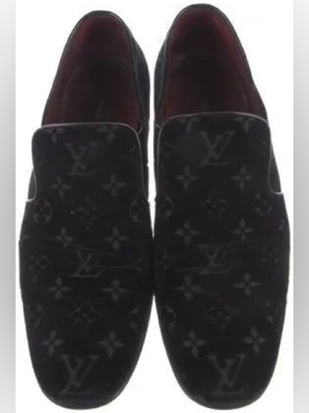 Louis Vuitton
LV Monogram Velvet Dress Loafers
Men's Size: LV 10 / US 11 - Picture 3 of 4